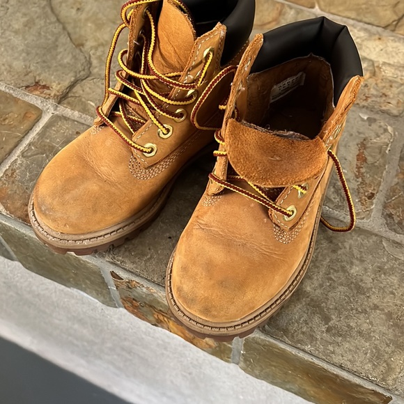 Timberland boots size 9 - Picture 3 of 3